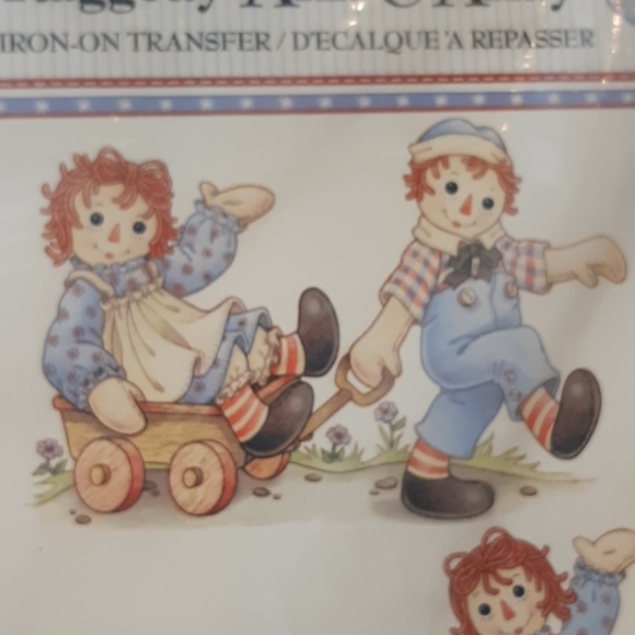 Raggedy Ann and Andy Iron on image Transfers era year 2001 - Picture 3 of 7